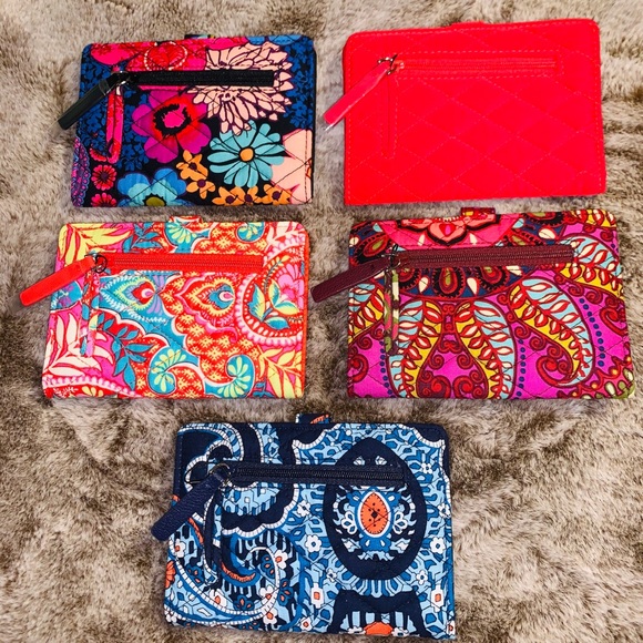 VERA BRADLEY FREE W BUNDLE - Picture 2 of 3